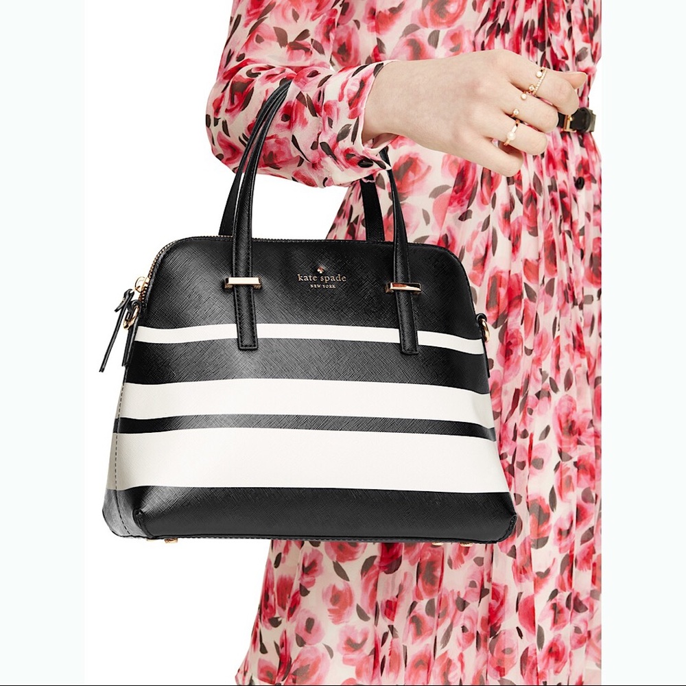 Kate Spade NY Stripe Cedar Street Maise Satchel 🖤